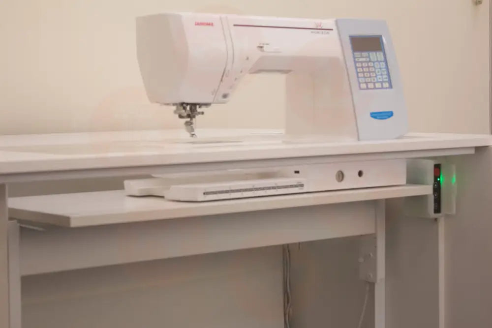 Horn 860 Modular Sewing Cabinet with Electric Lift & SuperMaxi Opening White