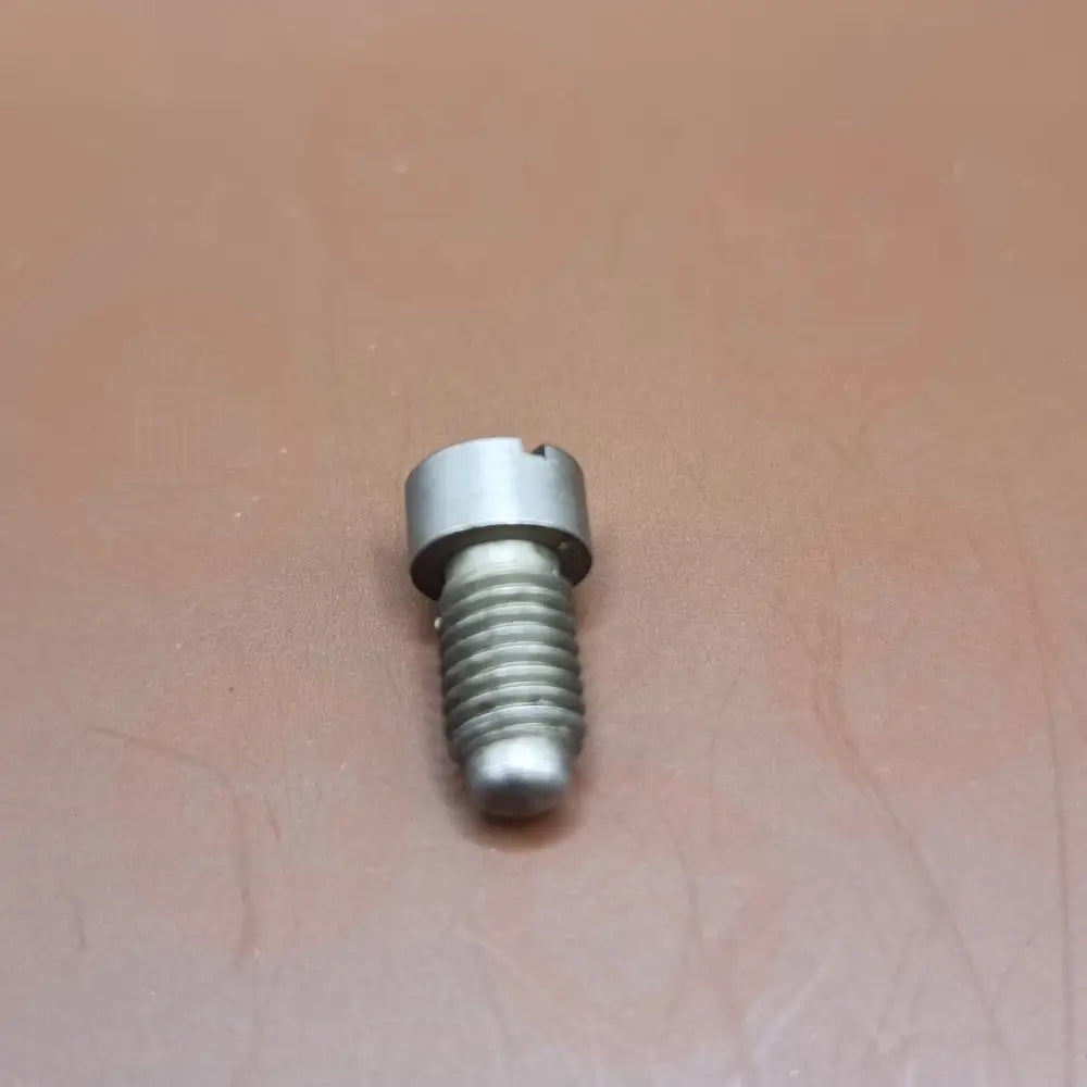156 NEEDLE CLAMP SCREW 133K INDUSTRIAL PARTS