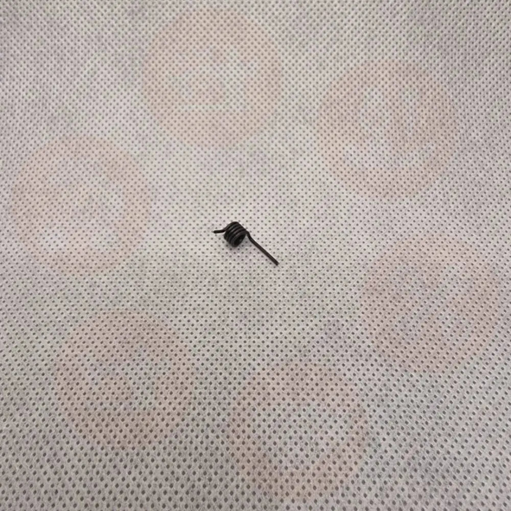 4056 Cloth Retainer Spring Yh-101M Blindstitch Industrial Parts