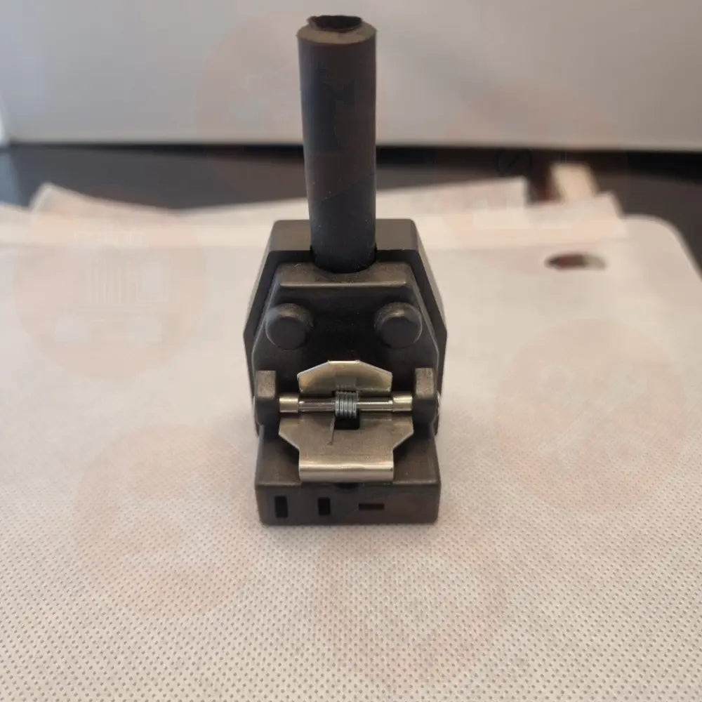 523C1101 Plug Square Female Industrial Parts