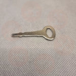 916507C Sewing Machine Case Key Industrial Parts