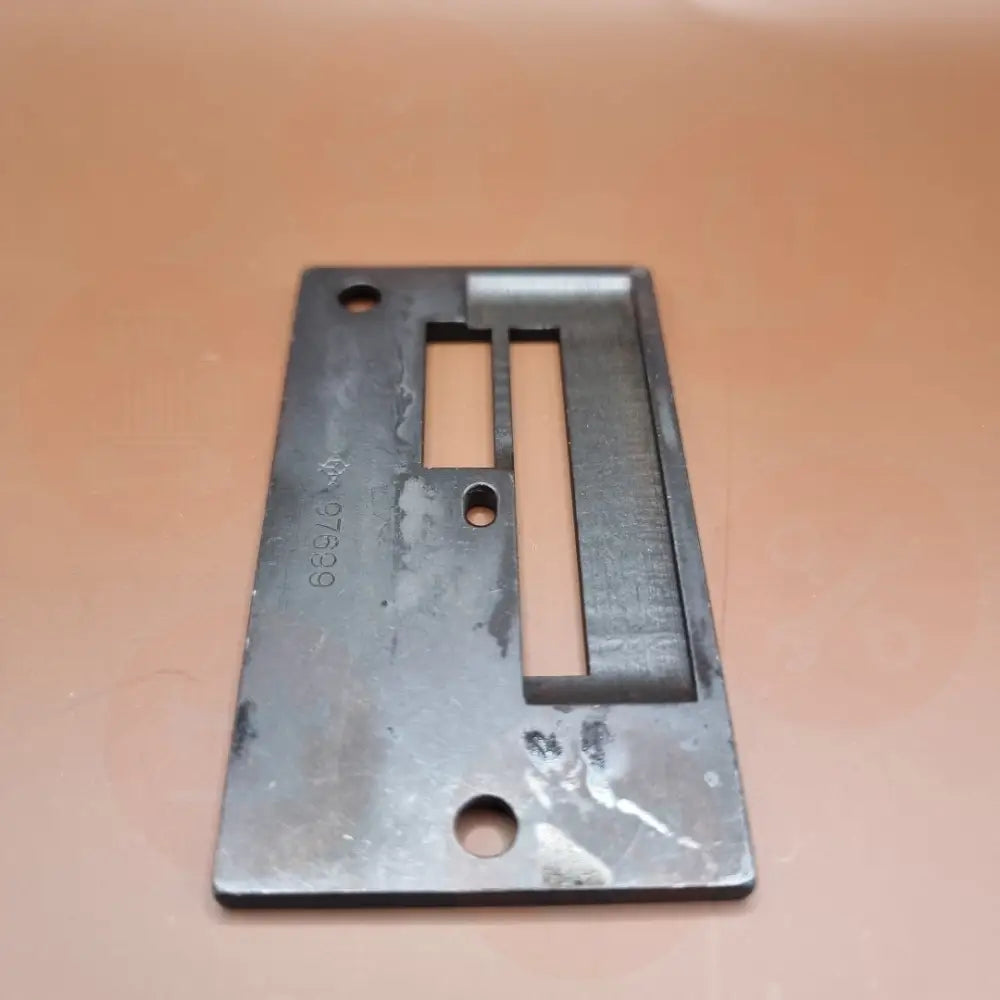 97699 = CS1380 NEEDLE PLATE SINGER 132K / SEIKO INDUSTRIAL PARTS