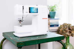 Bernina S-335 Sewing Machine