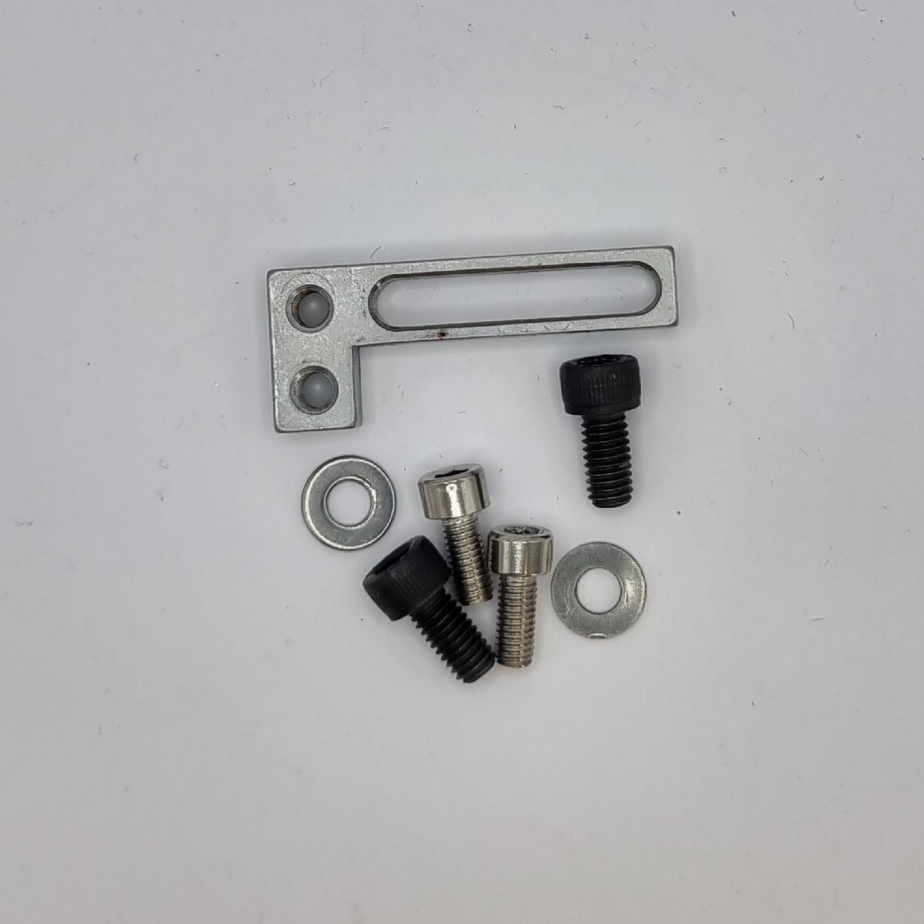 KB07 MITSUBISHI / JUKI BRACKET FOR KG867