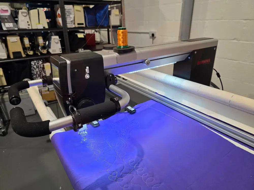 Bernina Q24 Longarm Quilting Machine with Classic PRO frame **PRE-LOVED** Domestic