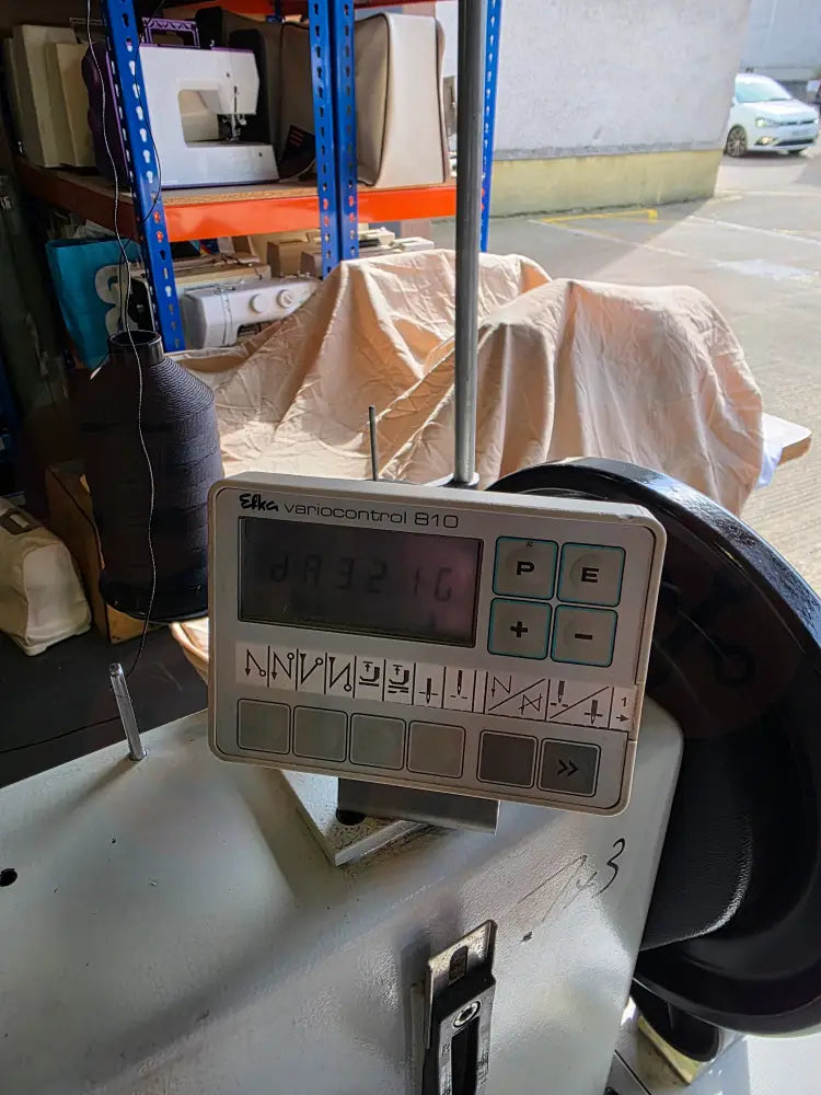 Durkopp Adler 204-370 with Pneumatic Control INDUSTRIAL MACHINES