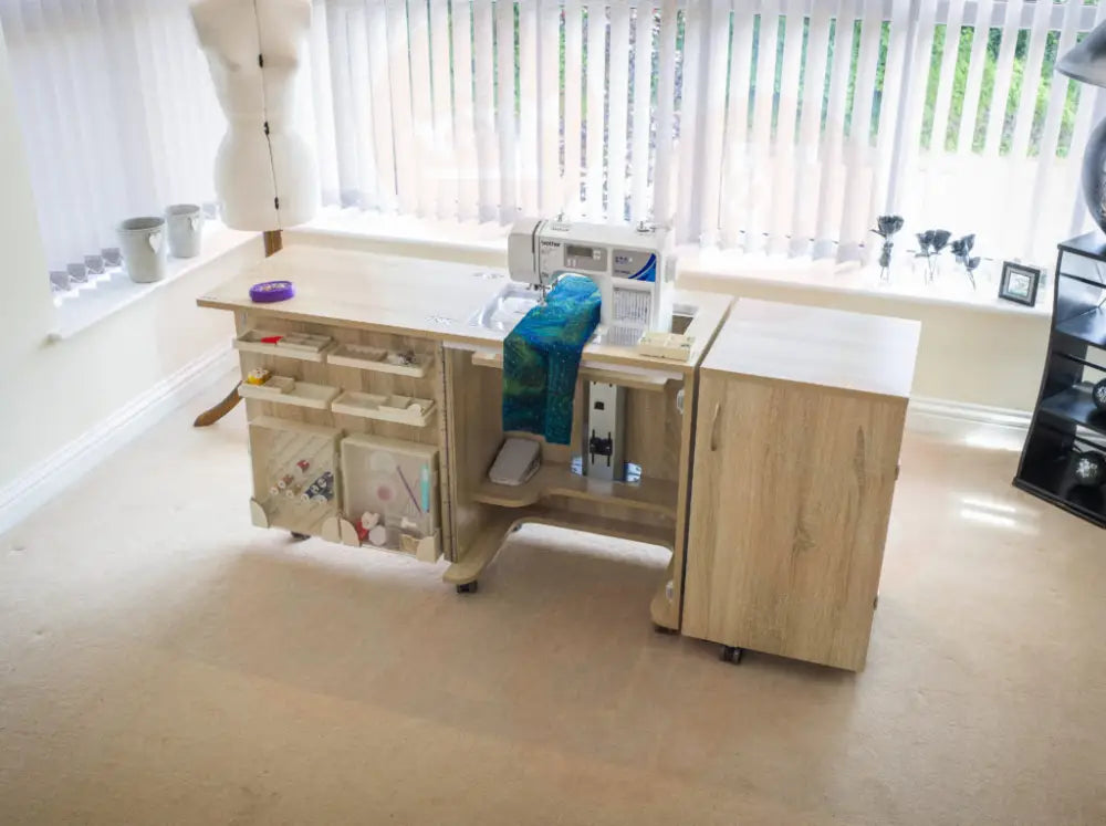 Horn CUB PLUS Sewing Cabinet with Standard Opening Air-Lift & Flush Inset Style (Type 1972) UNITED KINGDOM