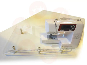 Horn Deluxe Extension Table UNITED KINGDOM