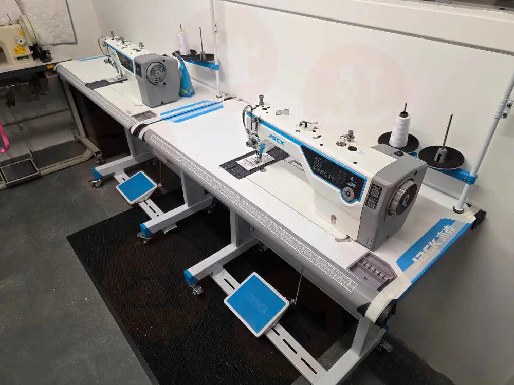 JACK A4C-C COMPUTERISED LOCKSTITCH MACHINE WITH ELECTRONIC CONTROL STITCH LENGTH