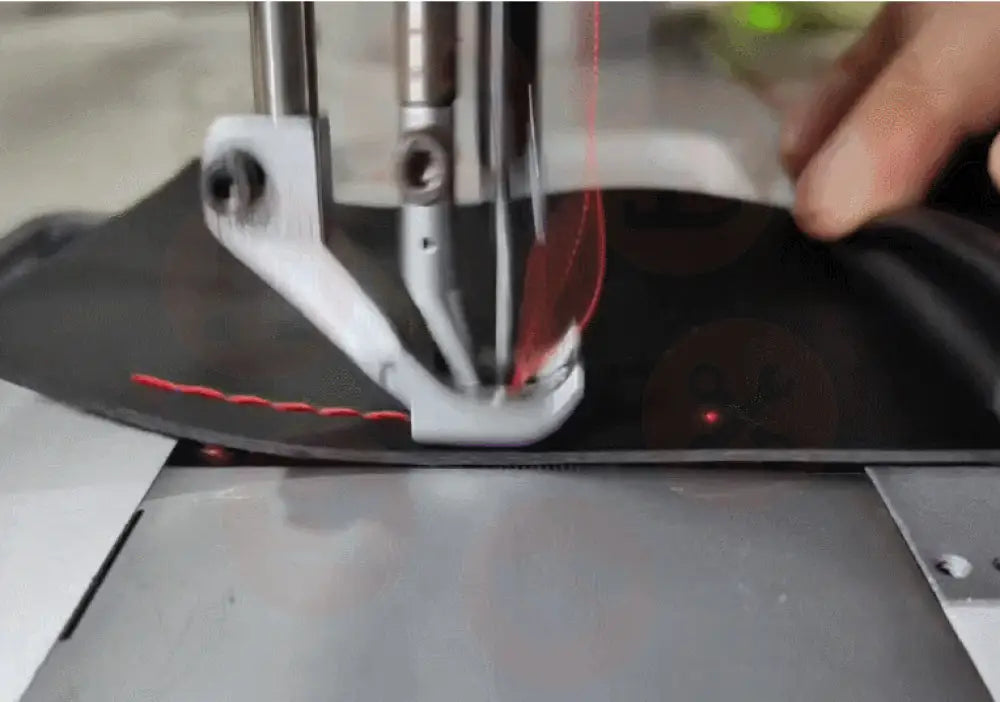 JACK Z7 | Triple transport digital lockstitch