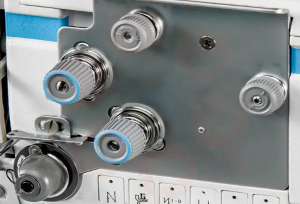 JACK Z7 | Triple transport digital lockstitch