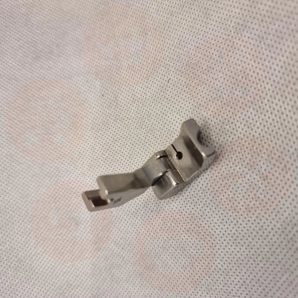 L36069Hx1/4 6Mm Piping Foot Left Hinged Domestic Parts